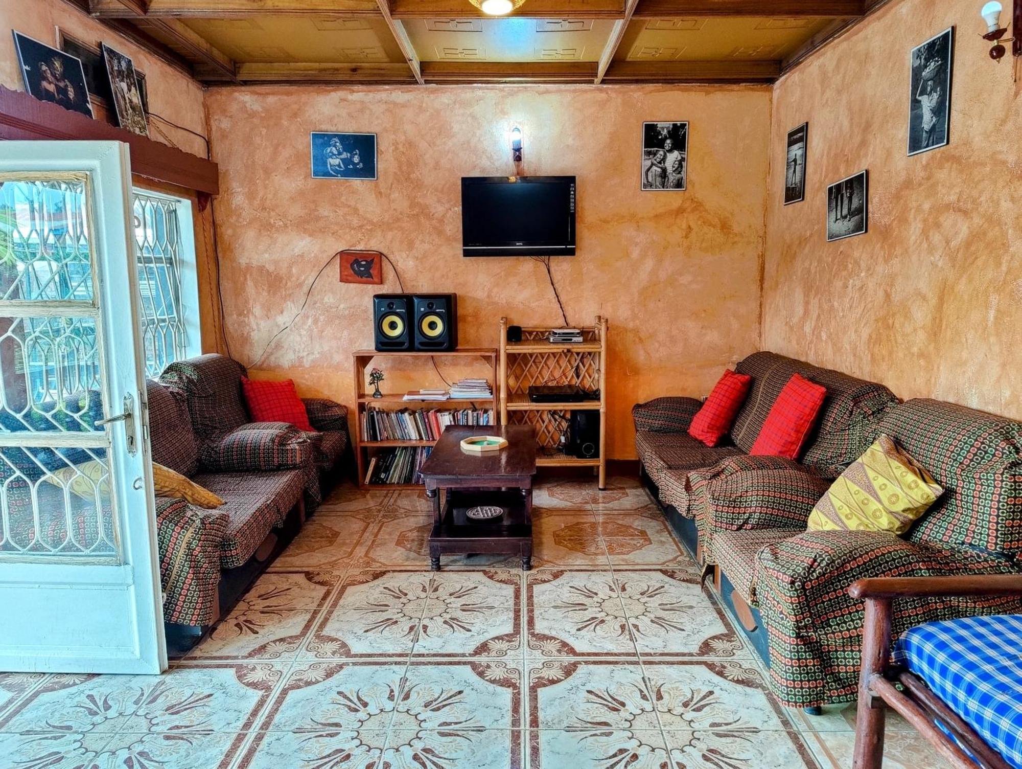 روهينجيري Amahoro Guest House المظهر الخارجي الصورة